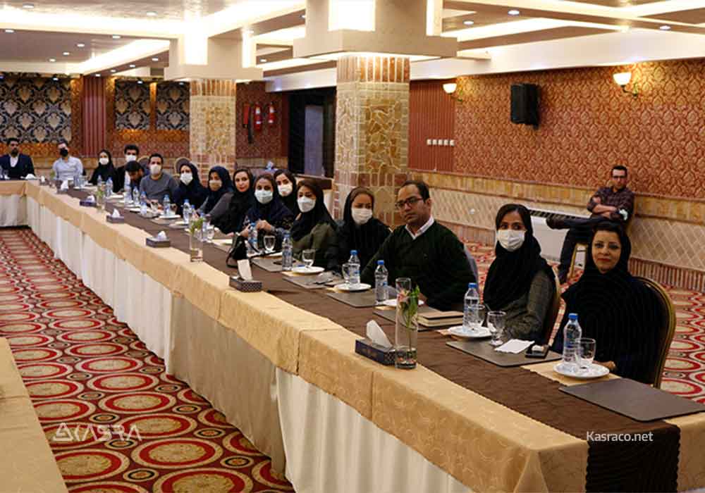 جلسه فرشگرد واحد توسعه و تولید شرکت مهندسی کسرا 7 فرشگرد واحد توسعه و تولید9