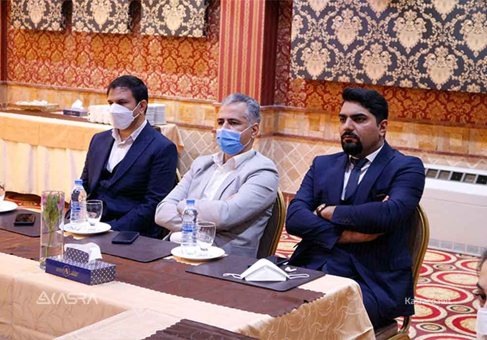 جلسه فرشگرد واحد توسعه و تولید شرکت مهندسی کسرا 12 فرشگرد واحد توسعه و تولید10