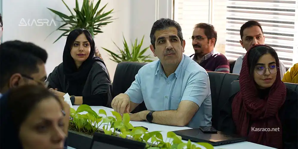 جلسه فرشگرد واحد توسعه و تولید شرکت کسرا؛ بهمن ماه 1401 8 فرشگرد واحد توسعه و تولید شرکت کسرا8